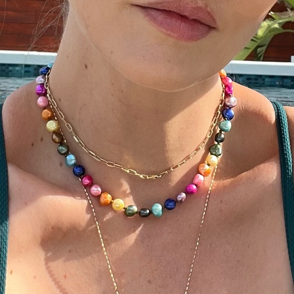 Handmade hand knotted fresh water pearl rainbow necklace - Picture 3 of 10